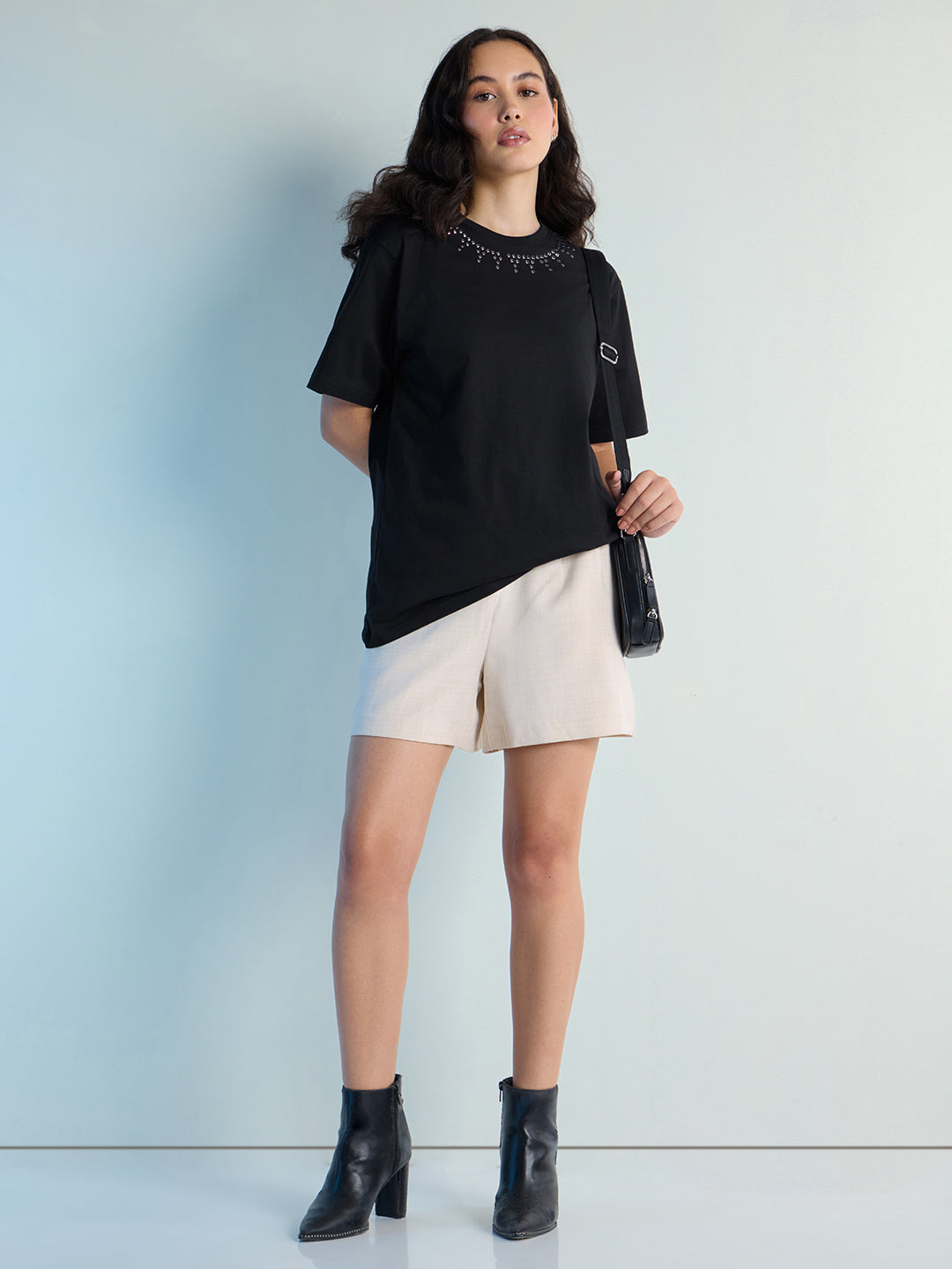 Womens Stud Detailed Oversized Round Neck Tshirt 