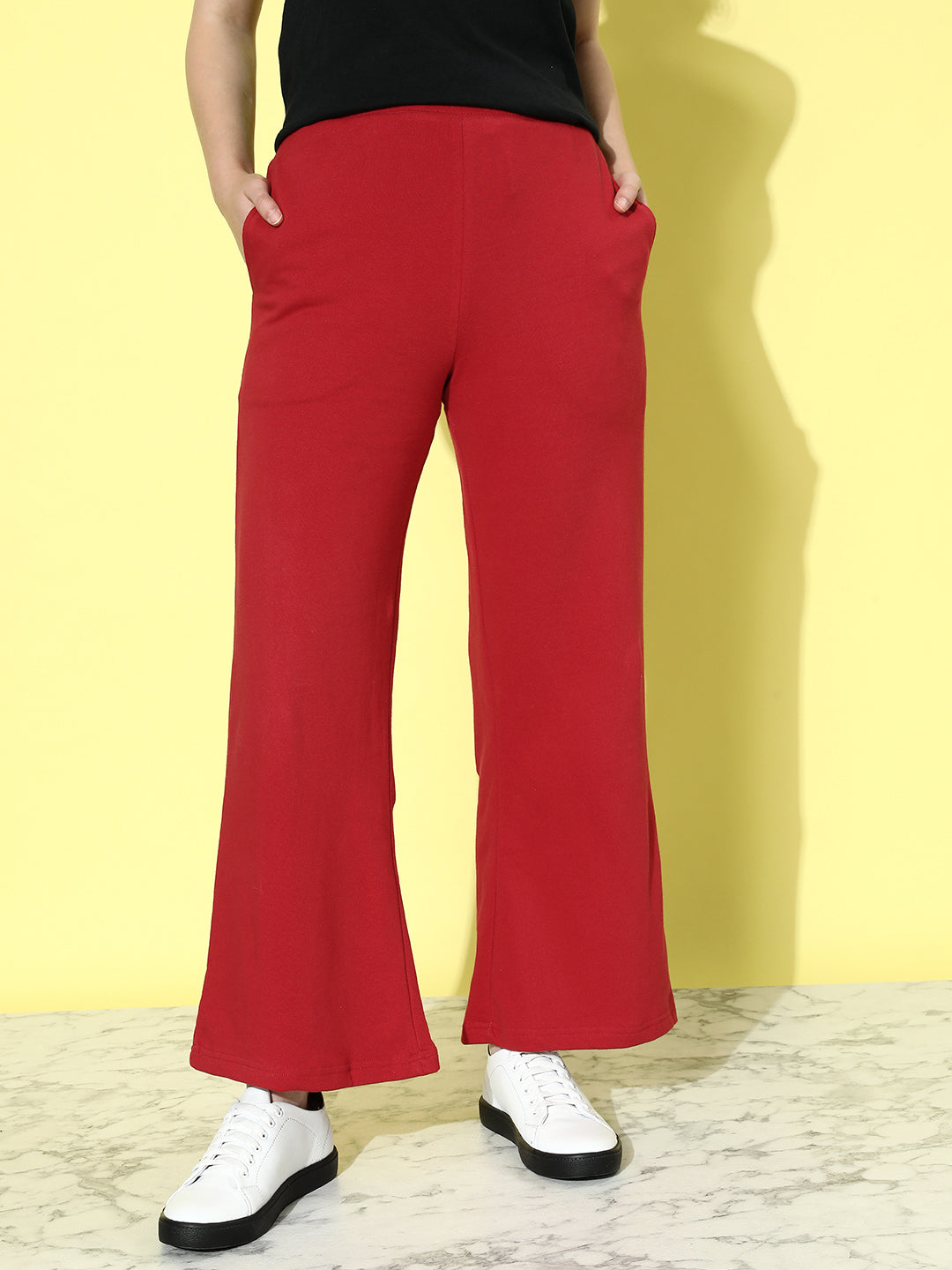 Women Solid Relaxed Fit Track Pant