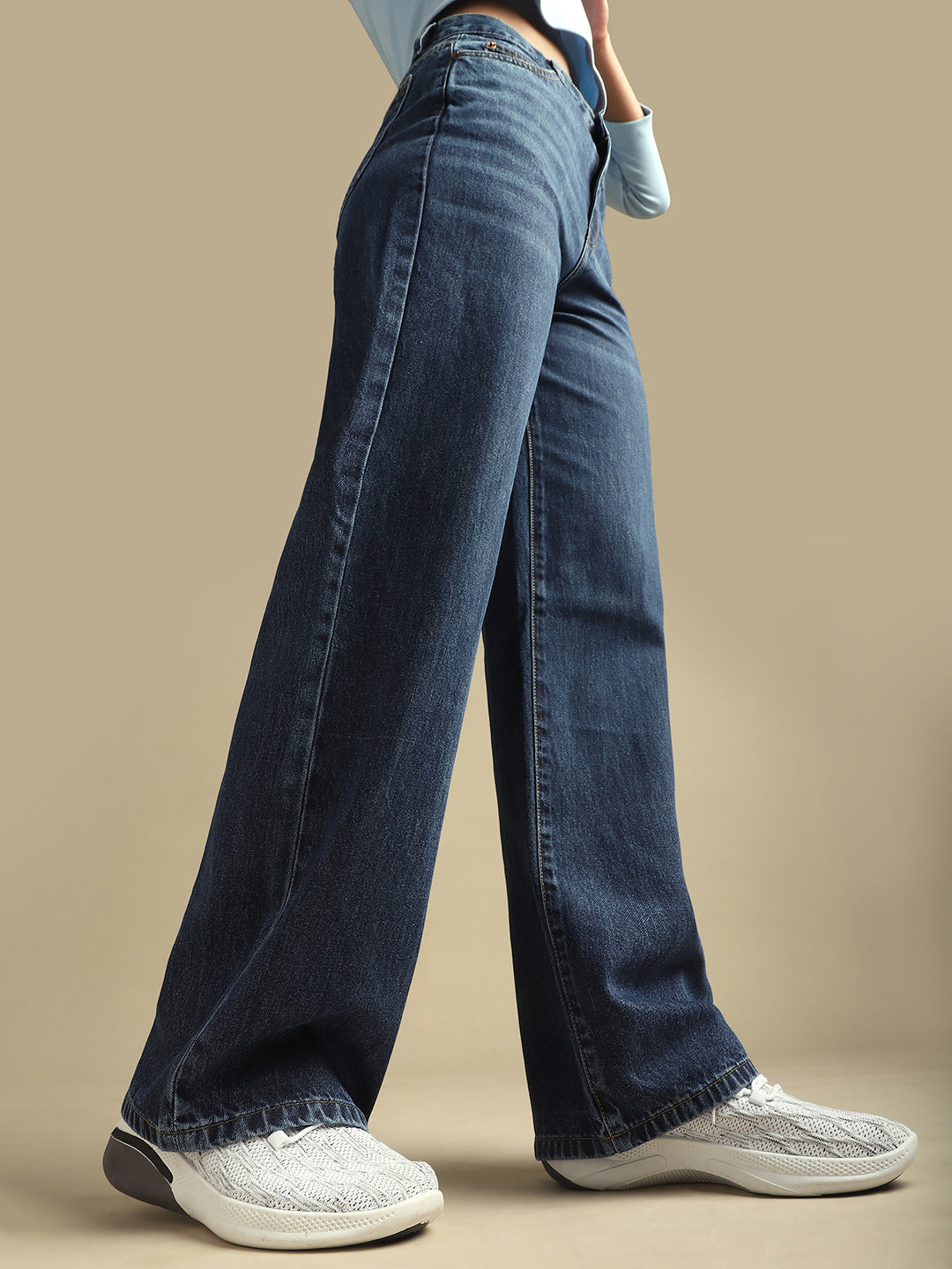 Women Extra Baggy Style Jeans