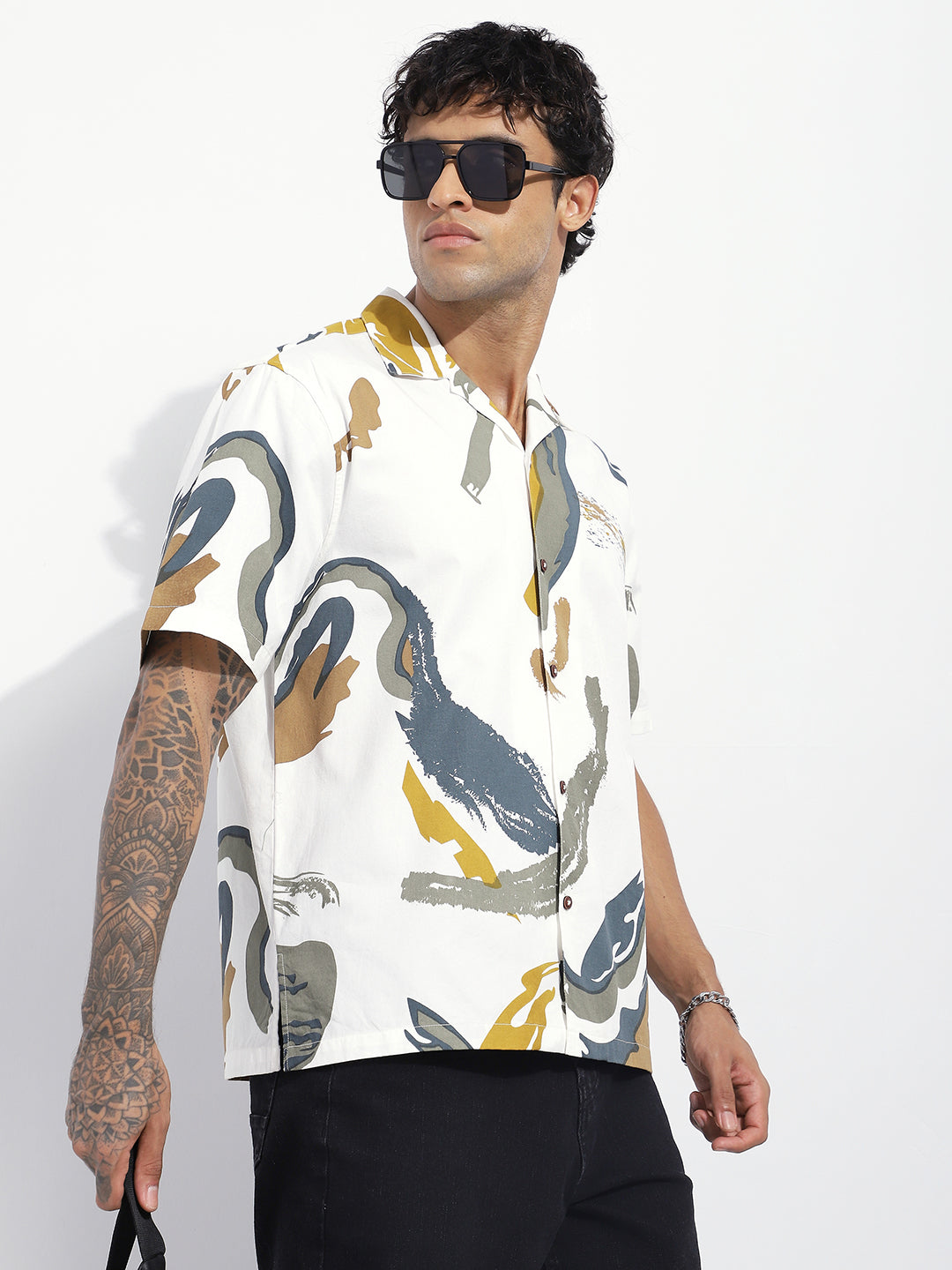 Mens Boxy Regular Short Sleeve Printed White Shirt