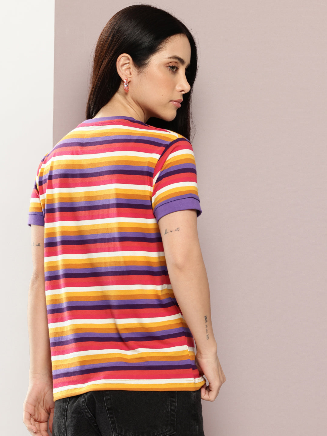 Womens Half Sleeve Round Neck All-Over Striped Regular Fit Tshirts