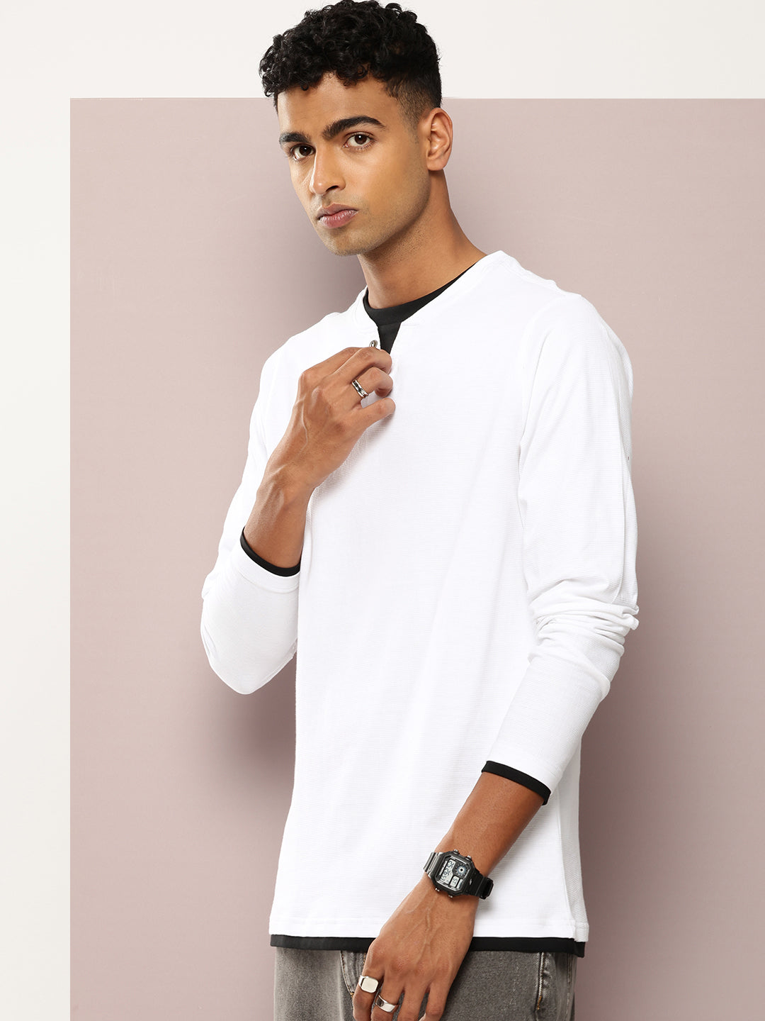 Mens Full Sleeve V-Neck Solid Regular Fit Tshirts