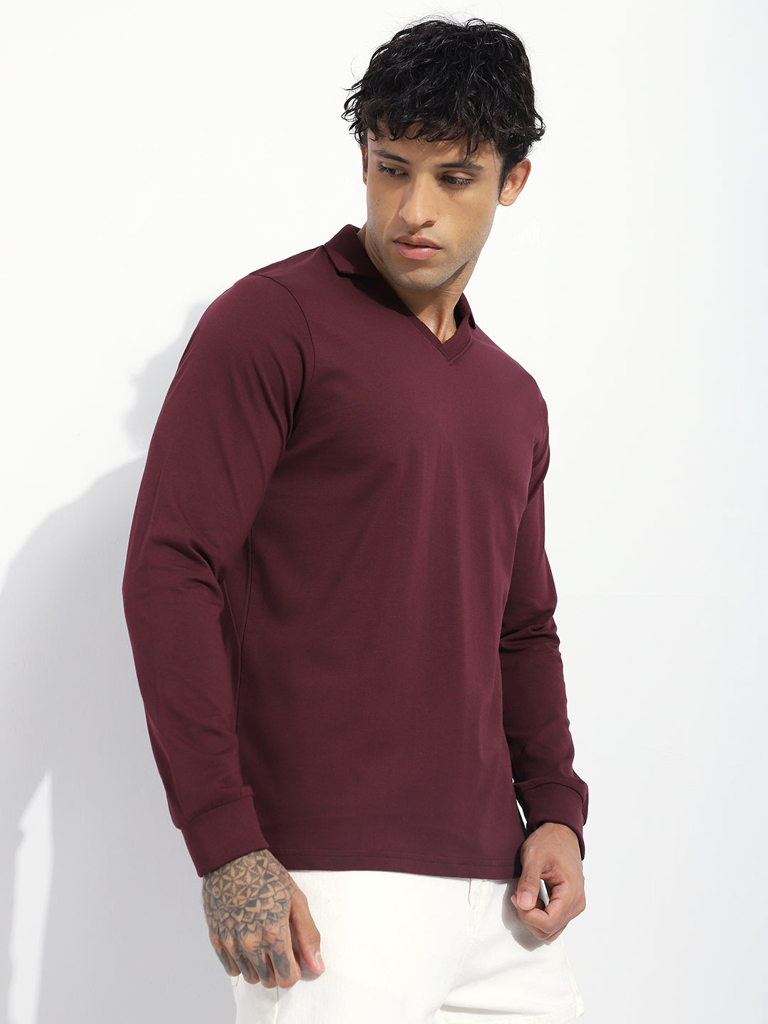 Mens Full Sleeve V-Neck Solid Regular Fit Tshirts