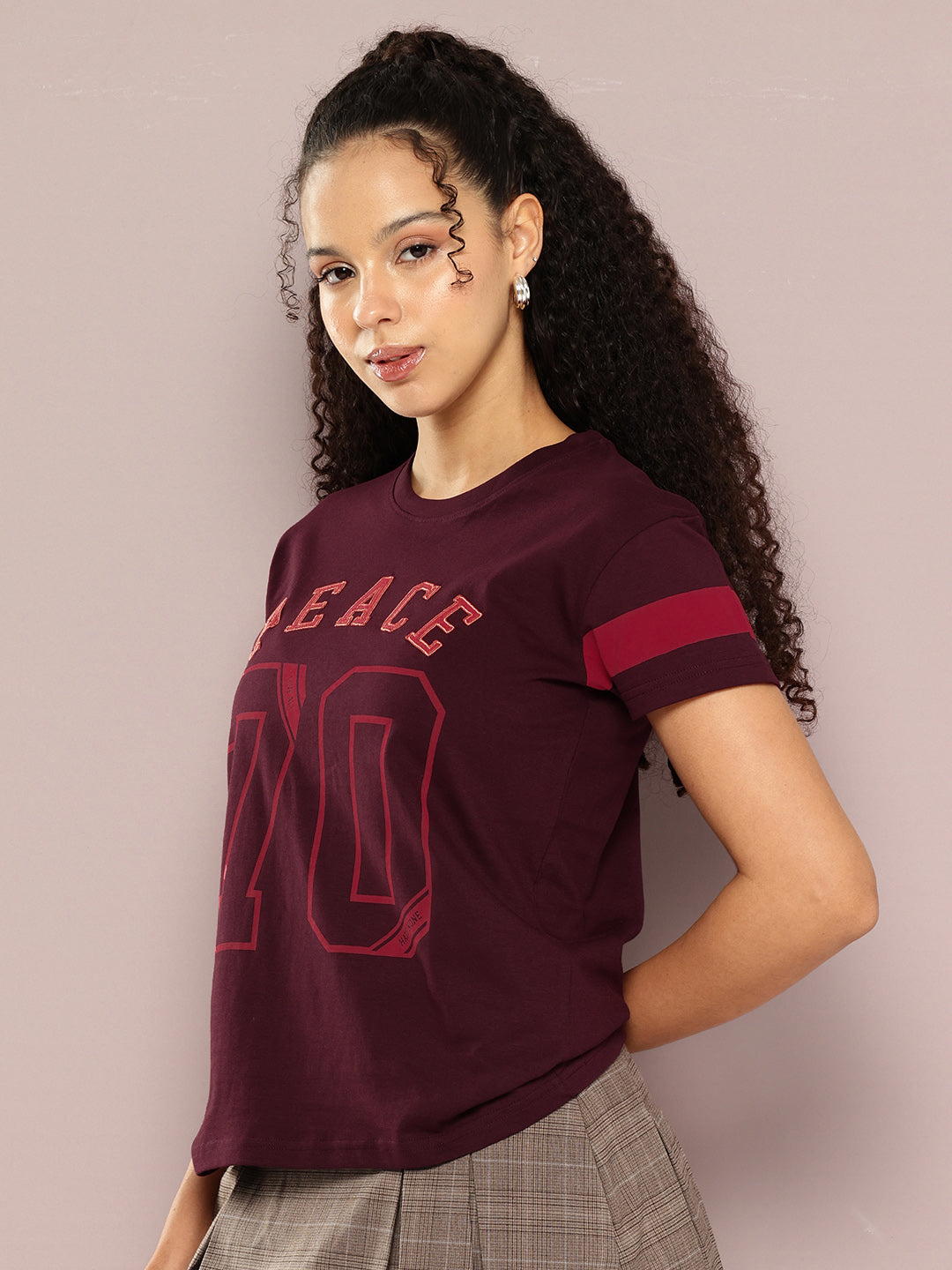 Womens Half Sleeve Round Neck Applique Regular Fit Tshirts
