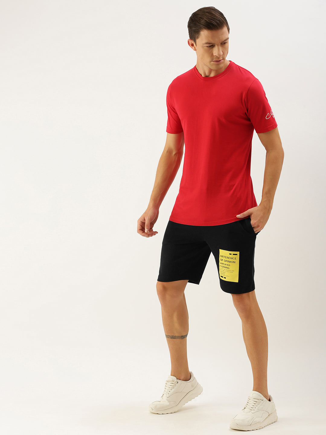 Men Black Typography Printed Mid-Rise Regular Shorts