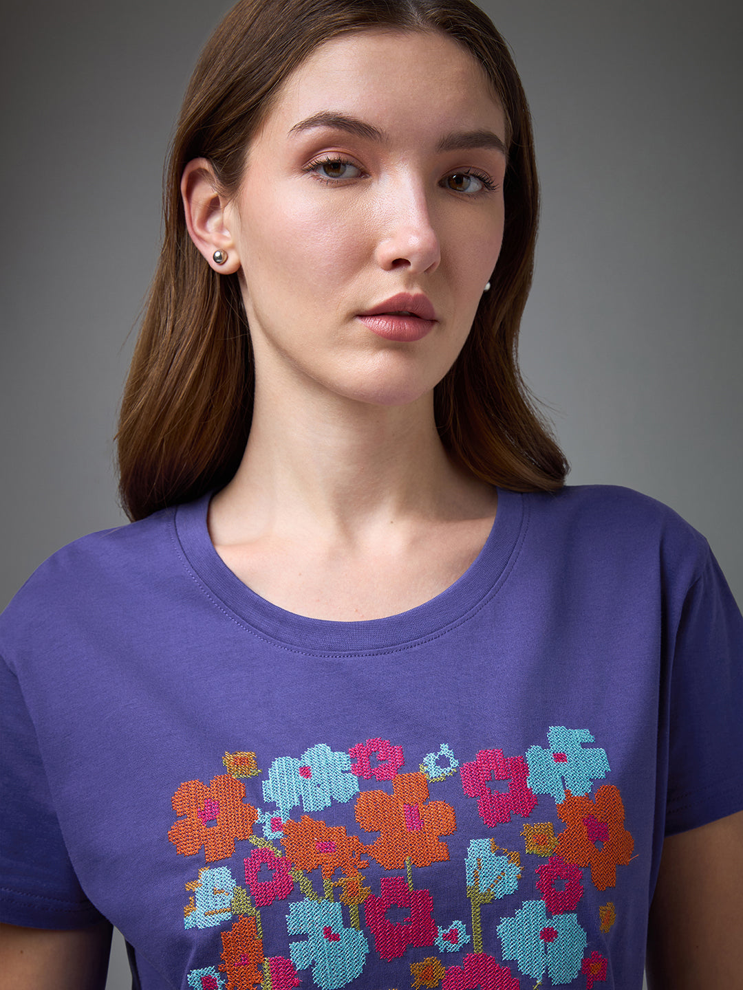 Womens Embroidery Round Neck Boxy Fit Tshirt