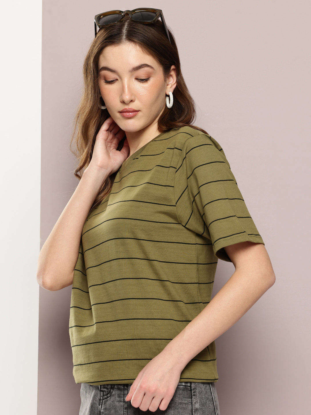 Womens Half Sleeve Round Neck Striped Oversized Fit Tshirts