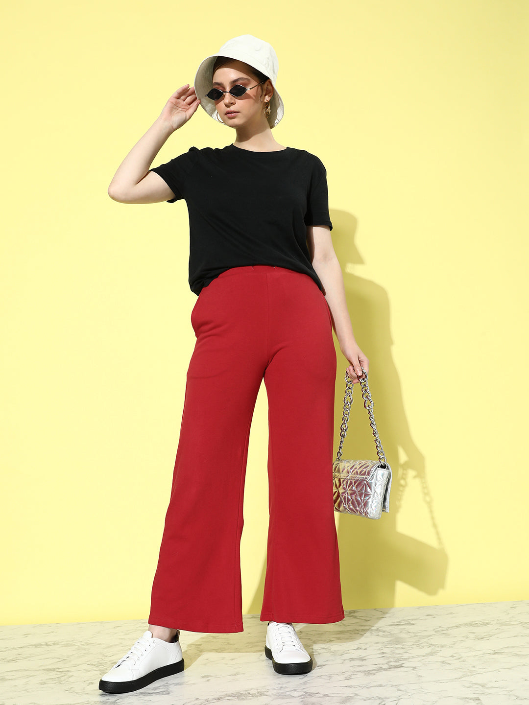 Women Solid Relaxed Fit Track Pant