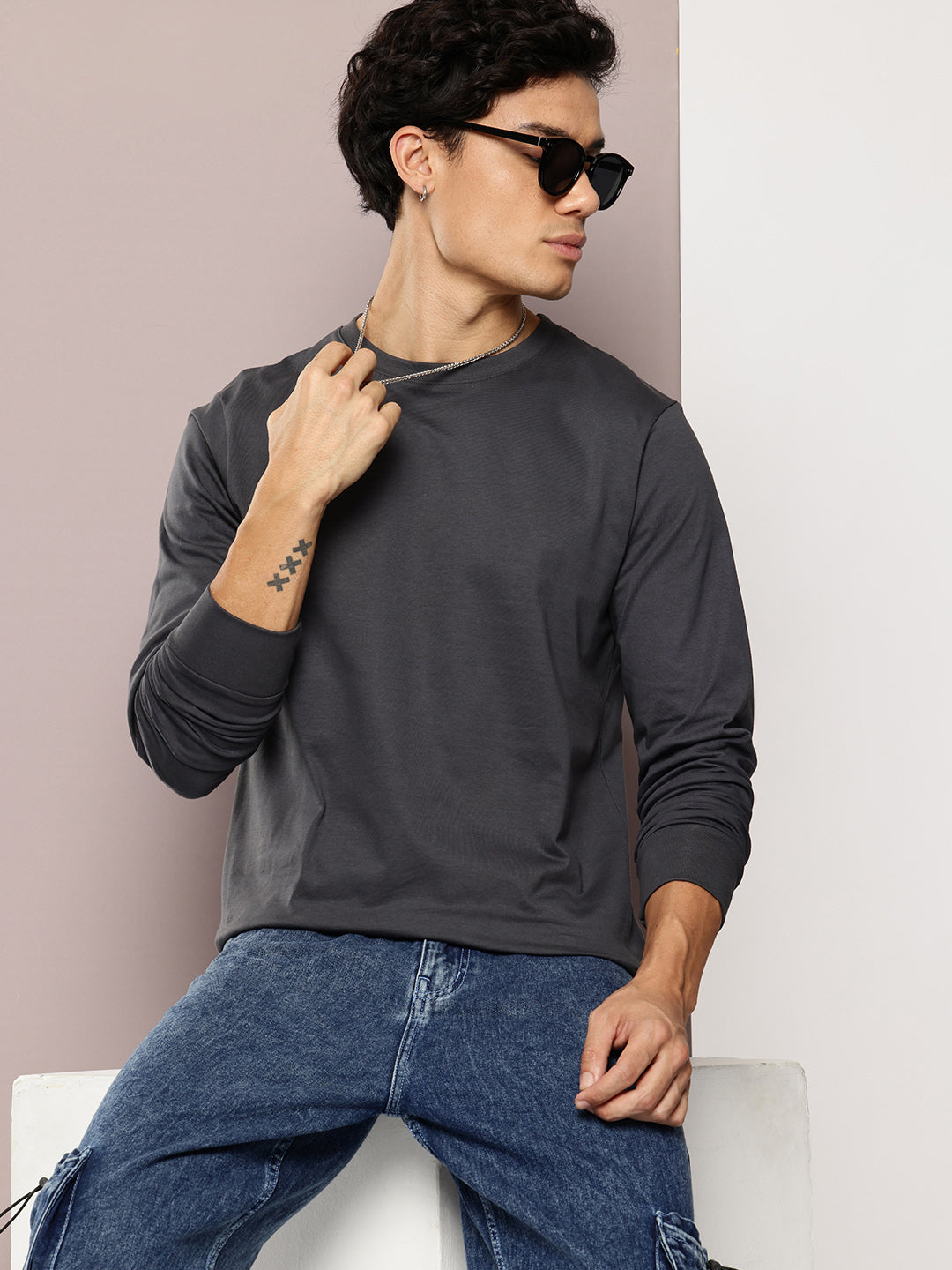 Mens Full Sleeve Round Neck Solid Regular Fit Tshirts