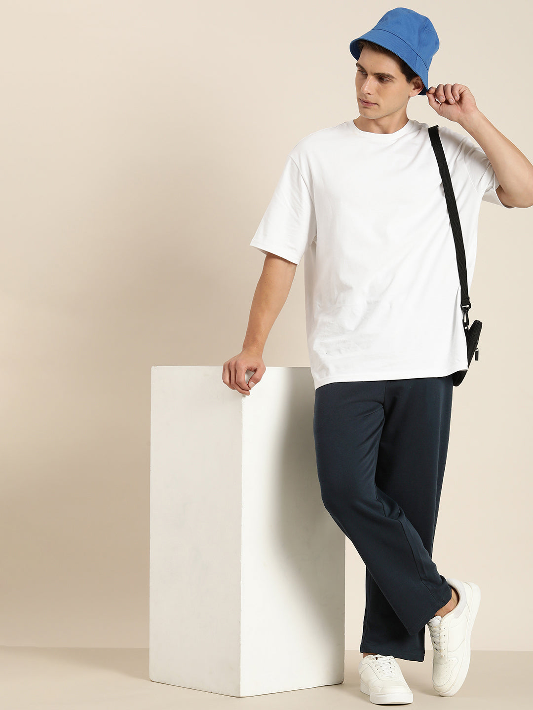 Men Lightweight Relaxed Fit Baggy Korean Pant