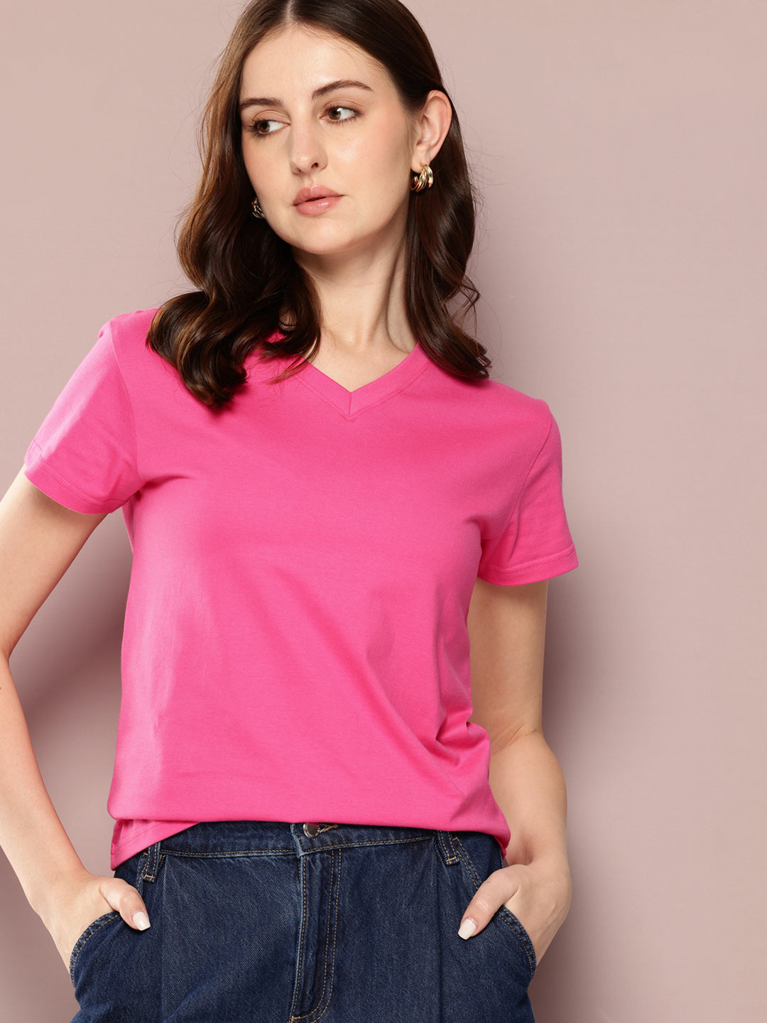 Womens Short Sleeve Solid V-Neck Regular Fit Tshirt
