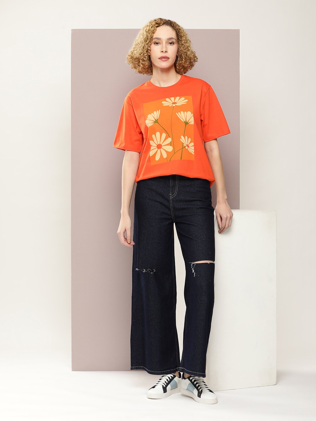 Womens Short Sleeve Round Neck Oversized Fit T-Shirt