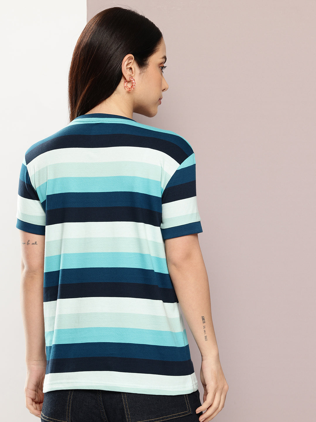 Womens Half Sleeve Round Neck All-Over Striped Regular Fit Tshirts