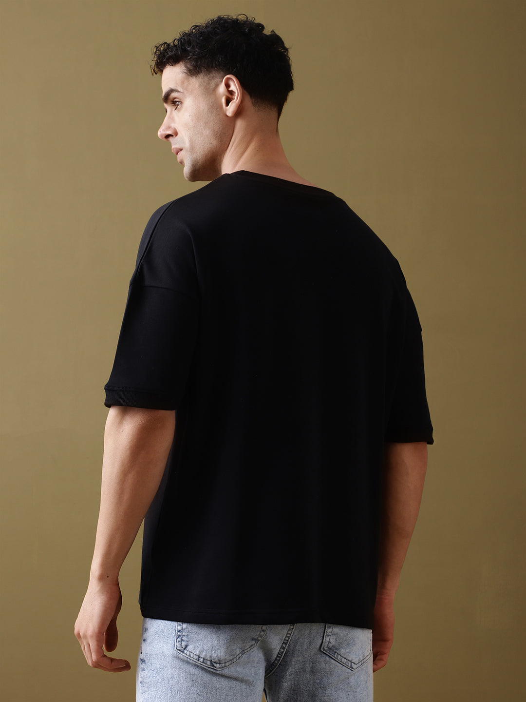 Mens Half Sleeve Round Neck Oversized Fit T-Shirts