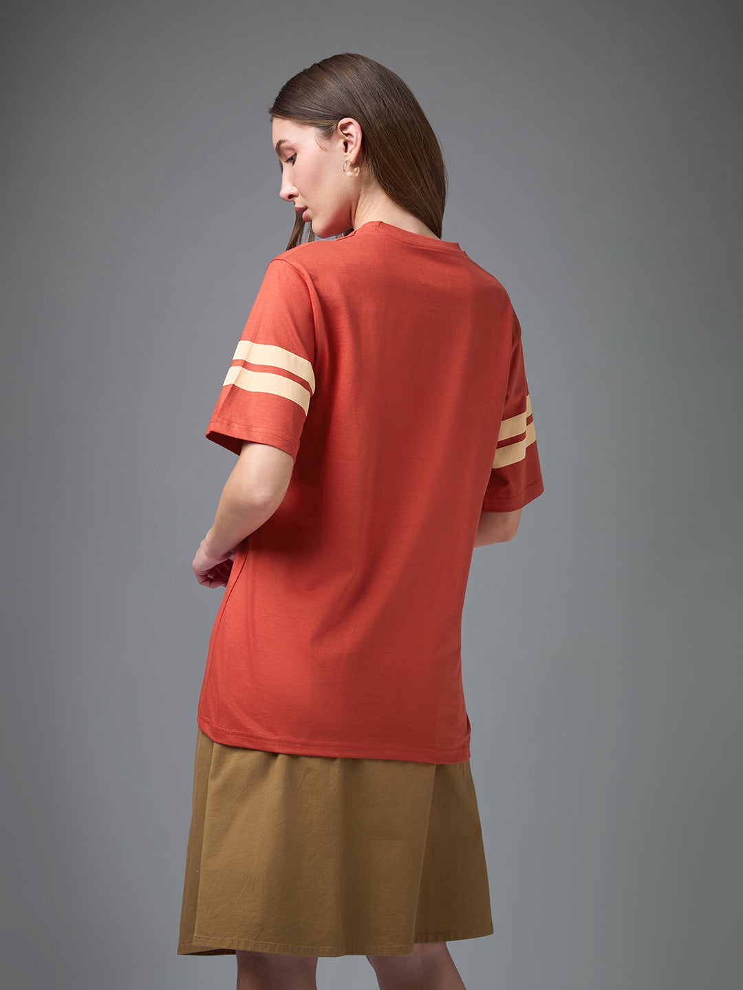 Womens Printed Round Neck Oversized Fit Tshirt