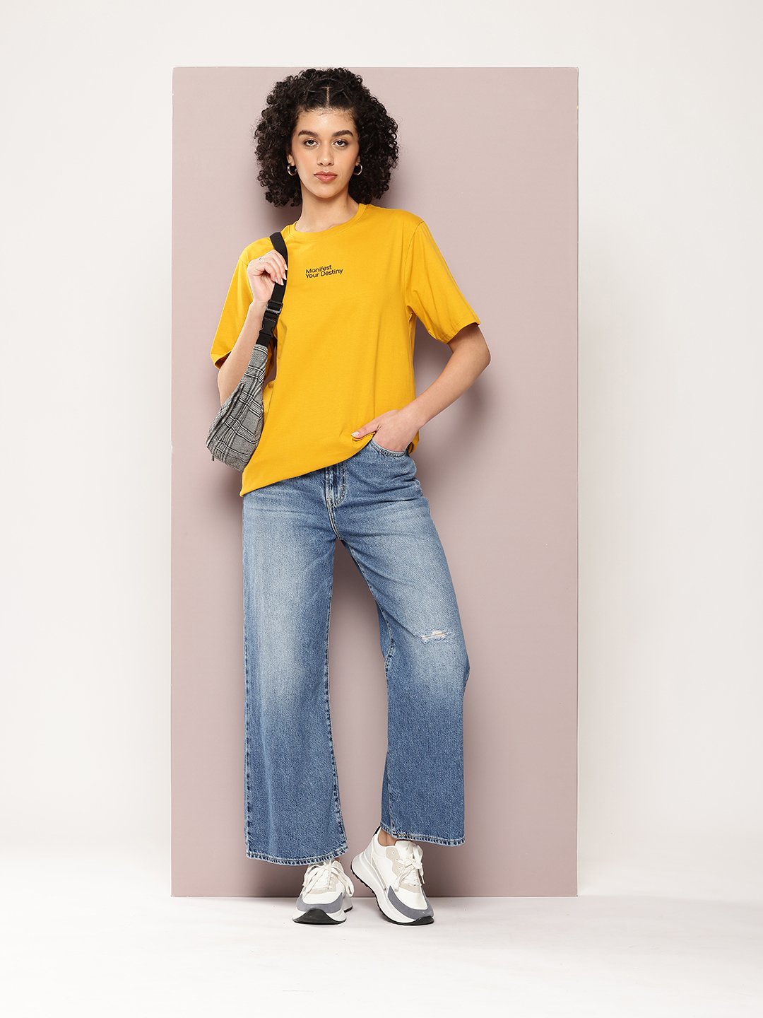 Womens Half Sleeve Round Neck Oversized Fit T-Shirts