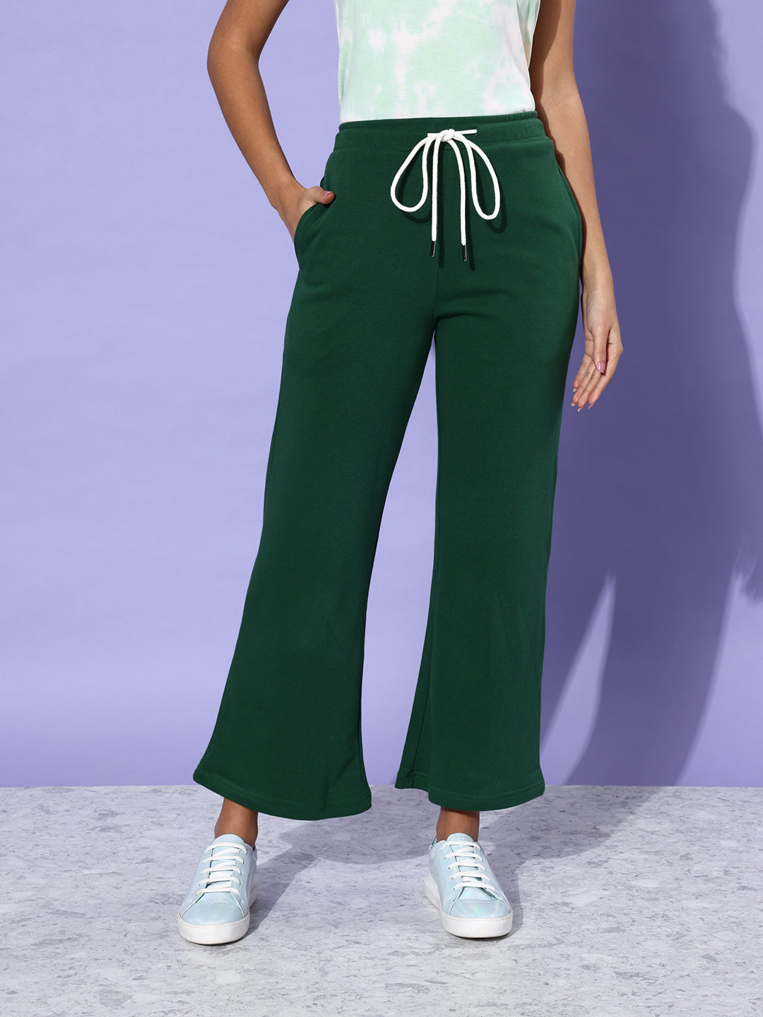 Women Solid Relaxed Fit Track Pant
