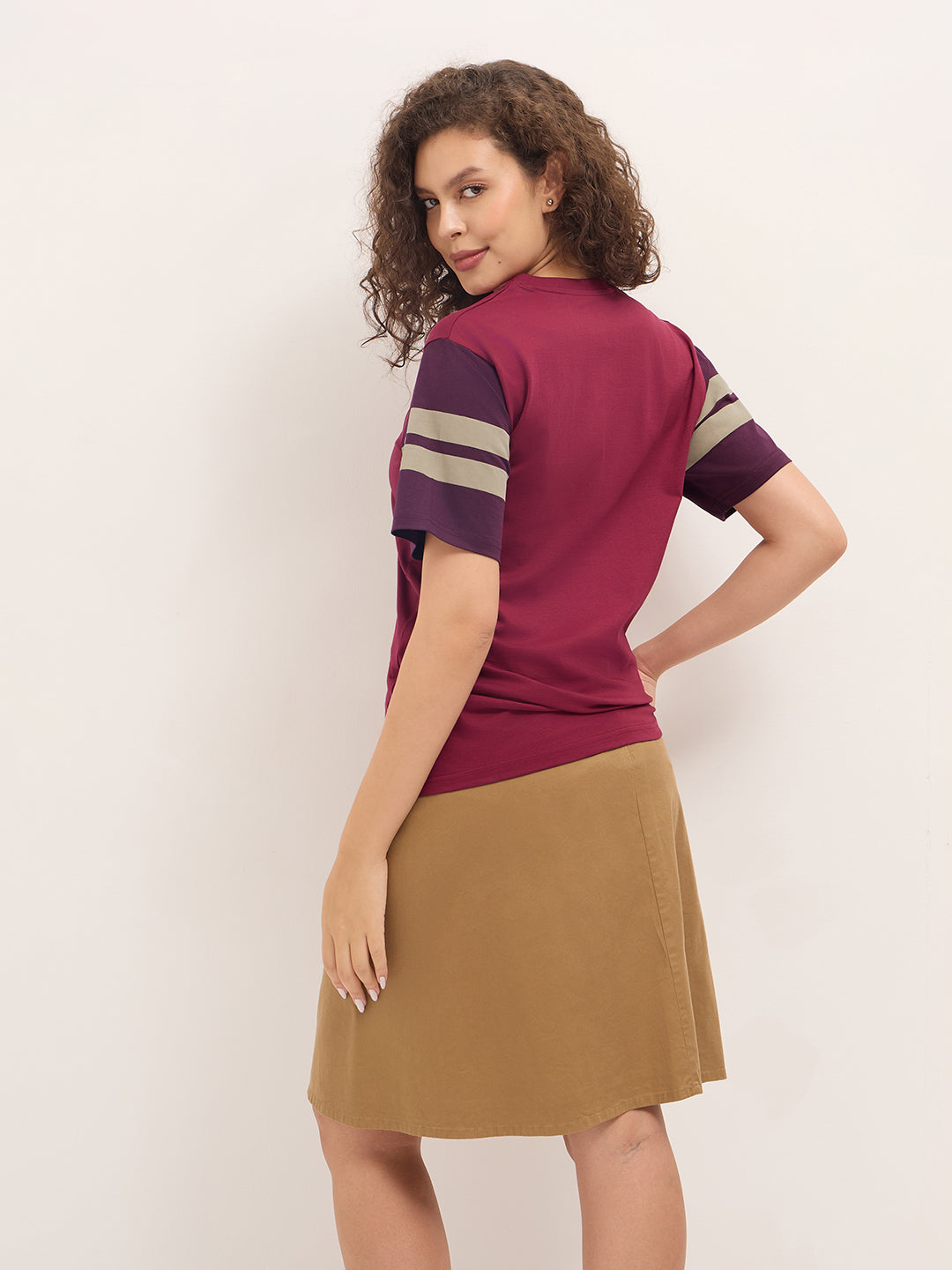 Womens Half Sleeve V-Neck Printed Oversized Fit Tshirts