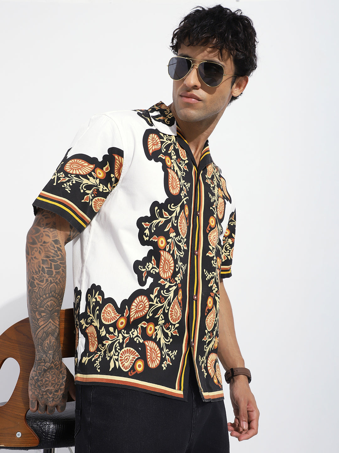 Mens Boxy Regular Short Sleeve Printed White Shirt