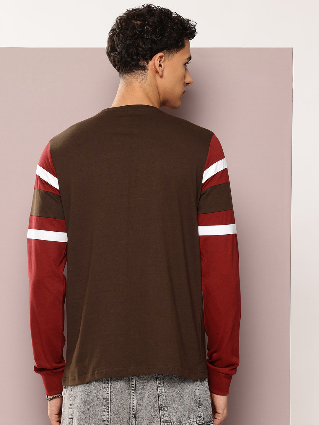 Mens Full Sleeve Round Neck Colourblocked Regular Fit Tshirts