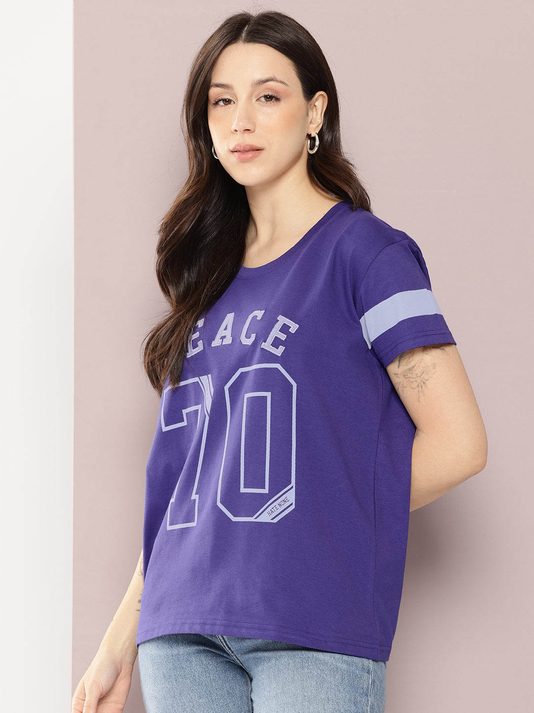Womens Half Sleeve Round Neck Applique Boxy Fit Tshirts