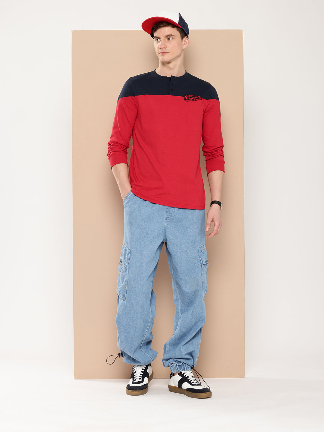 Mens Full Sleeve Henley Neck Colourblocked Regular Fit Tshirts