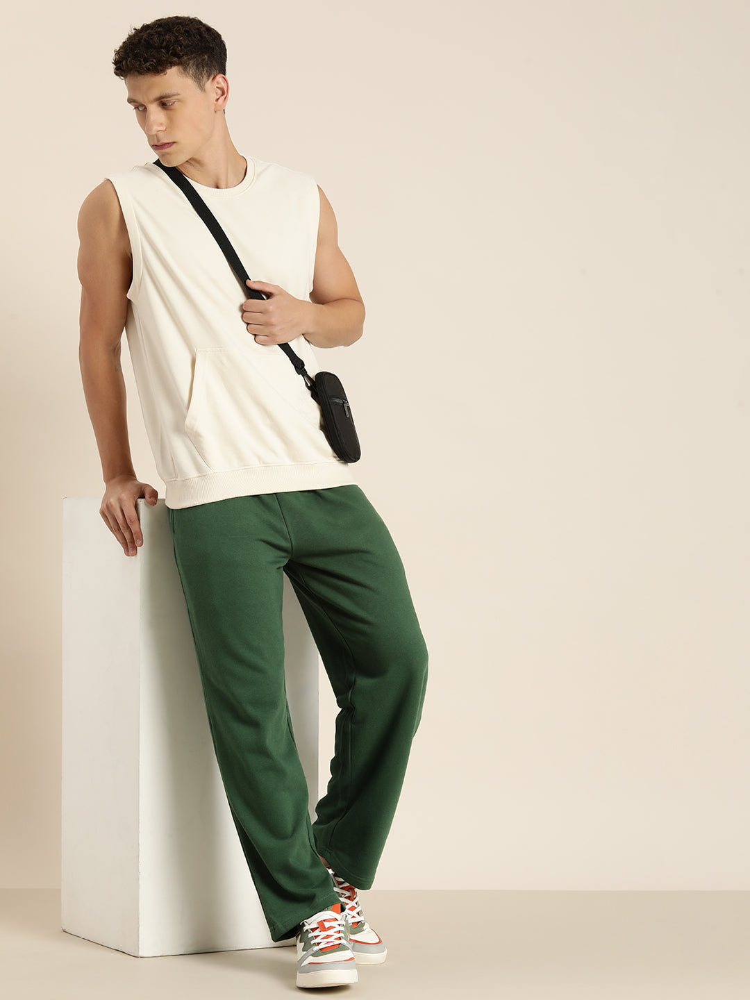 Men Lightweight Relaxed Fit Baggy Korean Pant