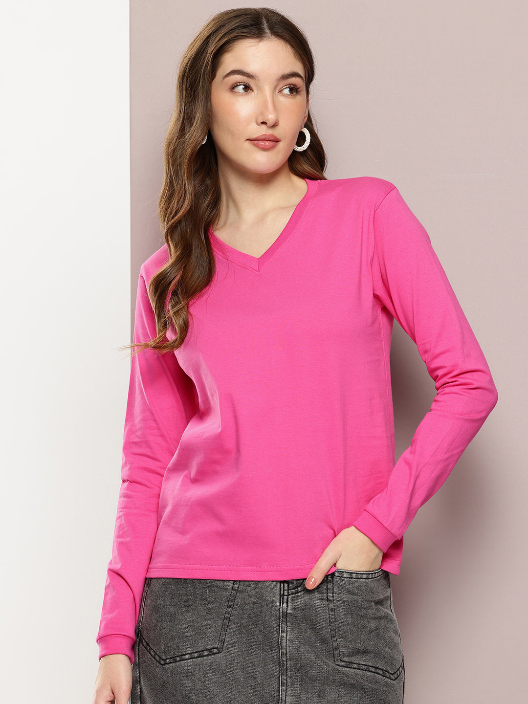 Womens Full Sleeve V-Neck Solid Regular Fit Tshirts