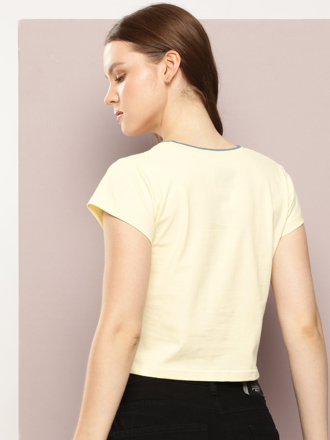 Womens Half Sleeve V-Neck Printed Regular Fit Tshirts