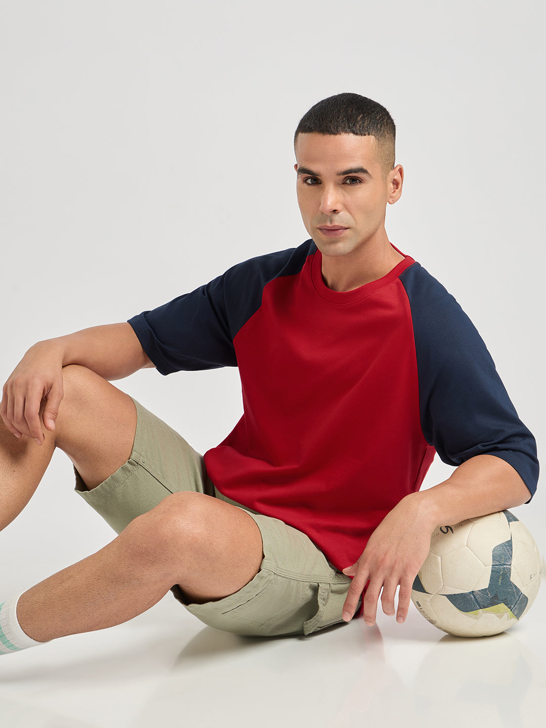 Mens Solid Oversized Raglan Sleeve Round Neck Tshirt
