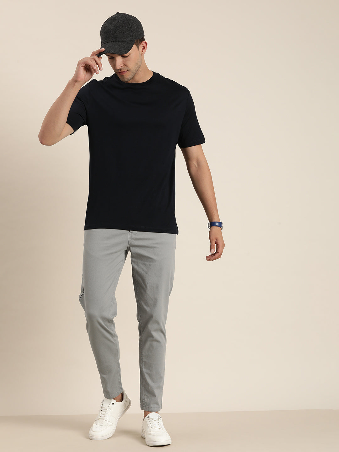 Men Solid Ankle-Length Chinos Trousers