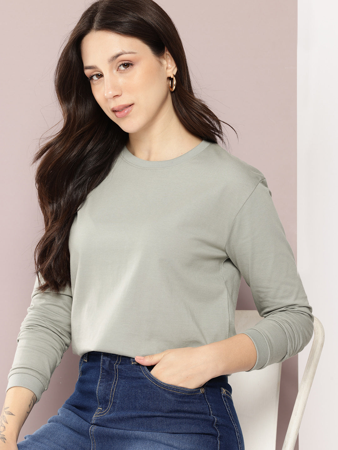 Womens Full Sleeve Round Neck Solid Regular Fit Tshirts
