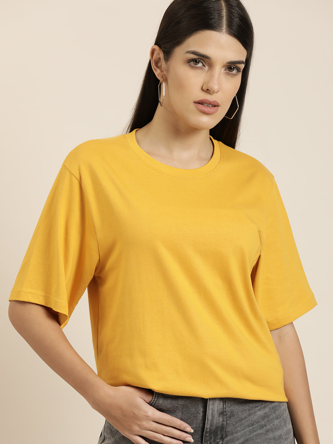 Womens Half Sleeve Round Neck Oversized Fit T-Shirts