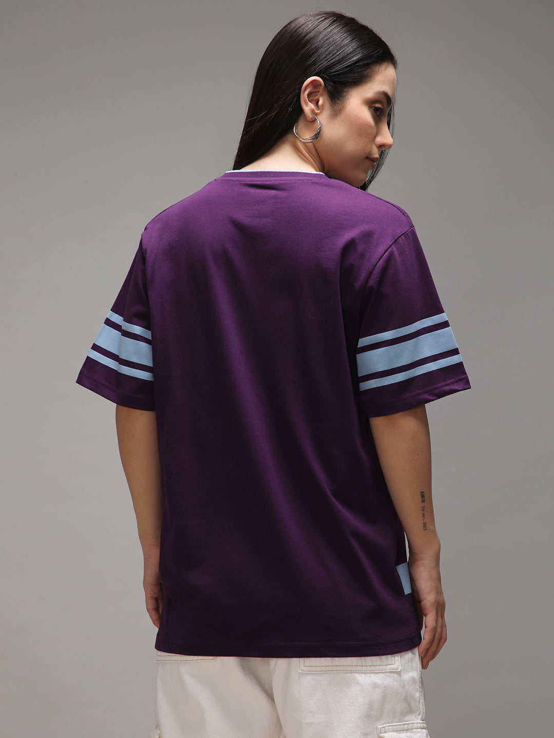 Womens Half Sleeve V-Neck Printed Oversized Fit Tshirts