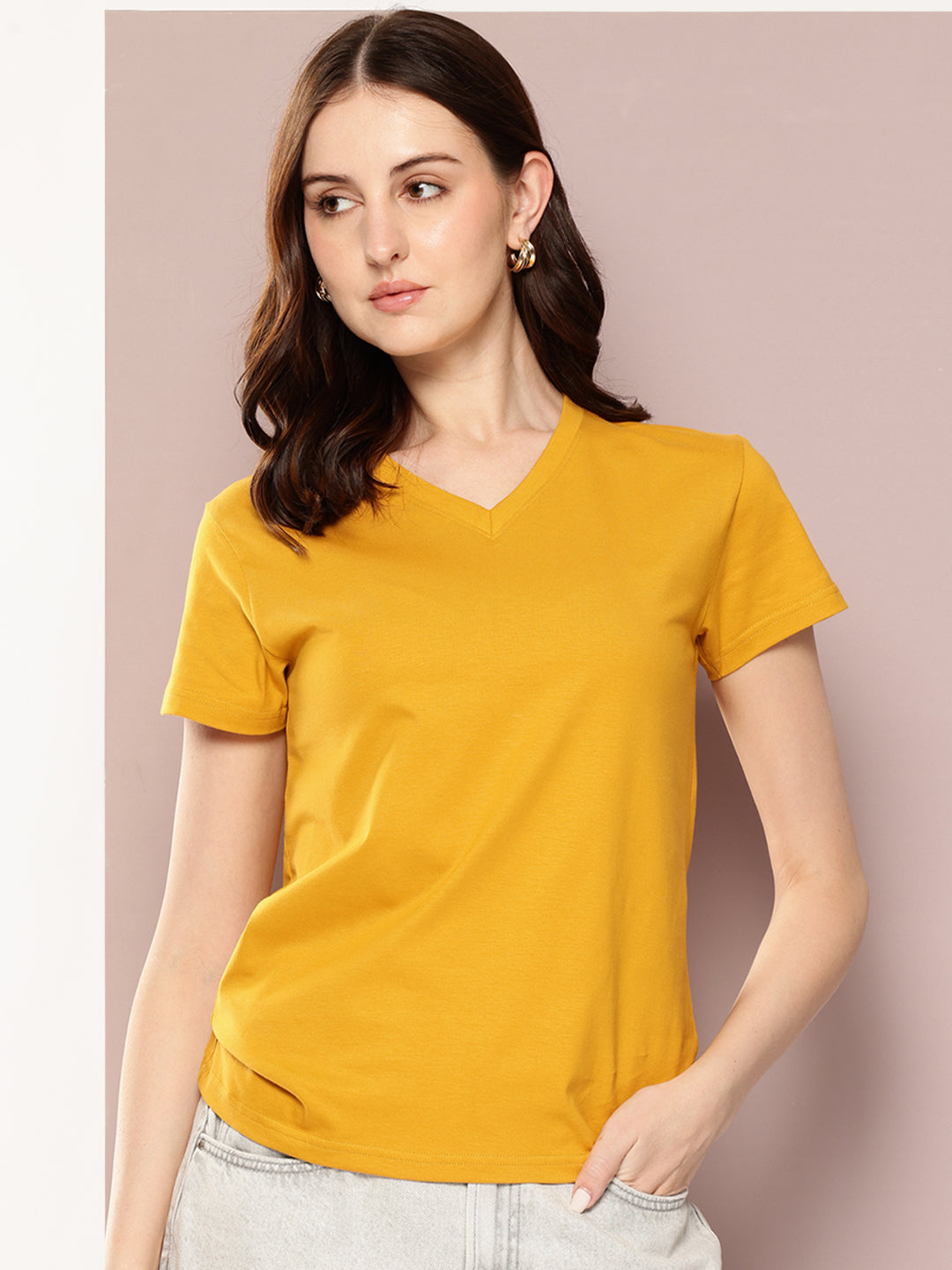 Womens Short Sleeve Solid V-Neck Regular Fit Tshirt