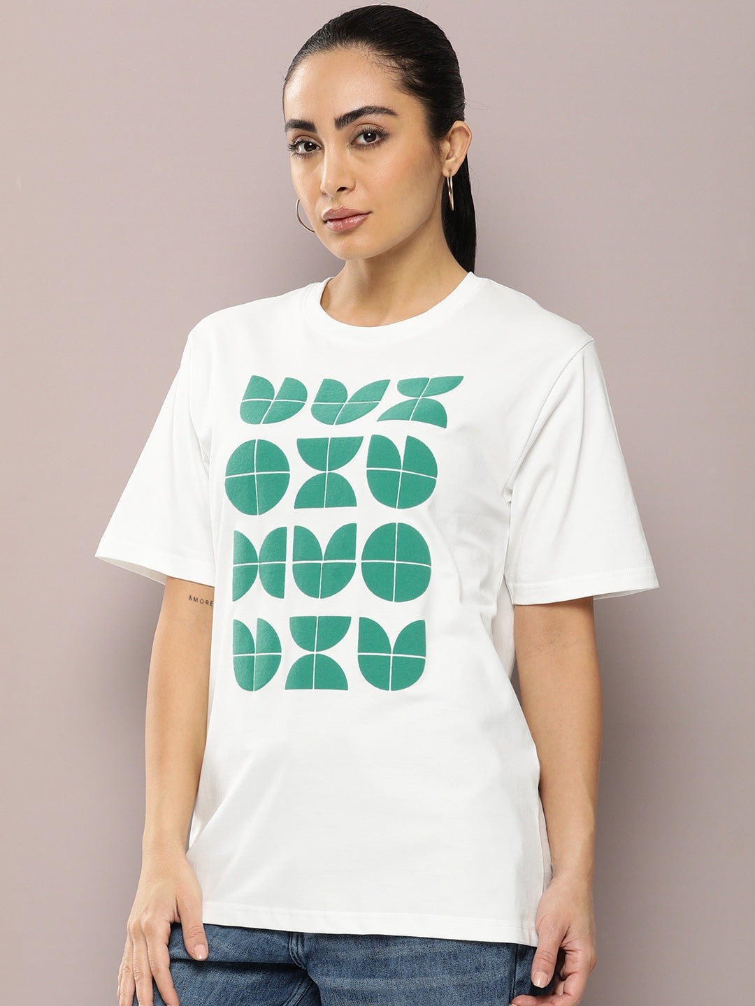 Womens Short Sleeve Round Neck Oversized Fit T-Shirt