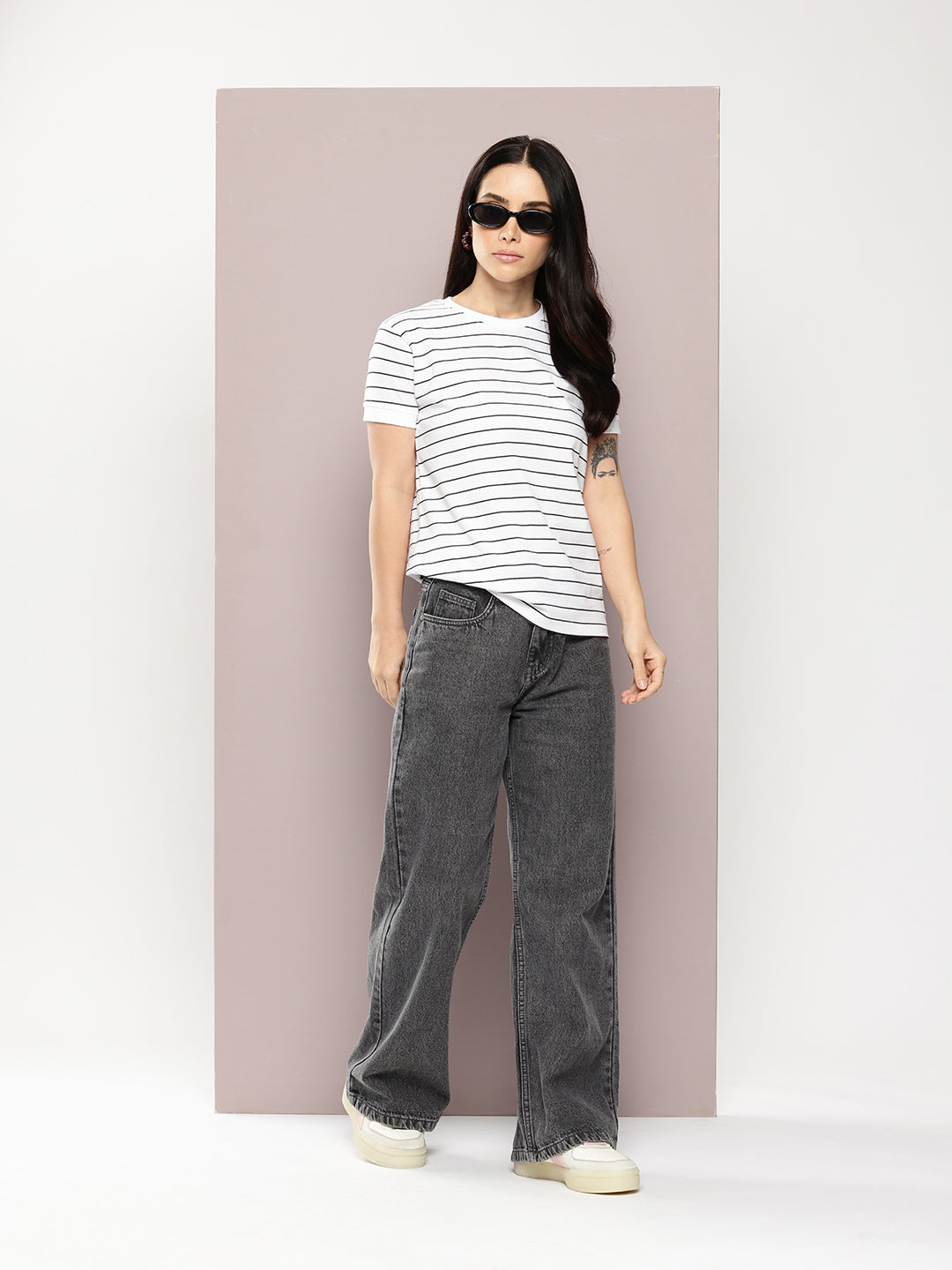 Womens Half Sleeve Round Neck All-Over Striped Regular Fit Tshirts