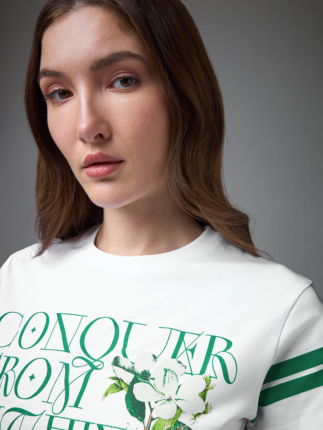Womens Printed Round Neck Regular Fit Tshirt