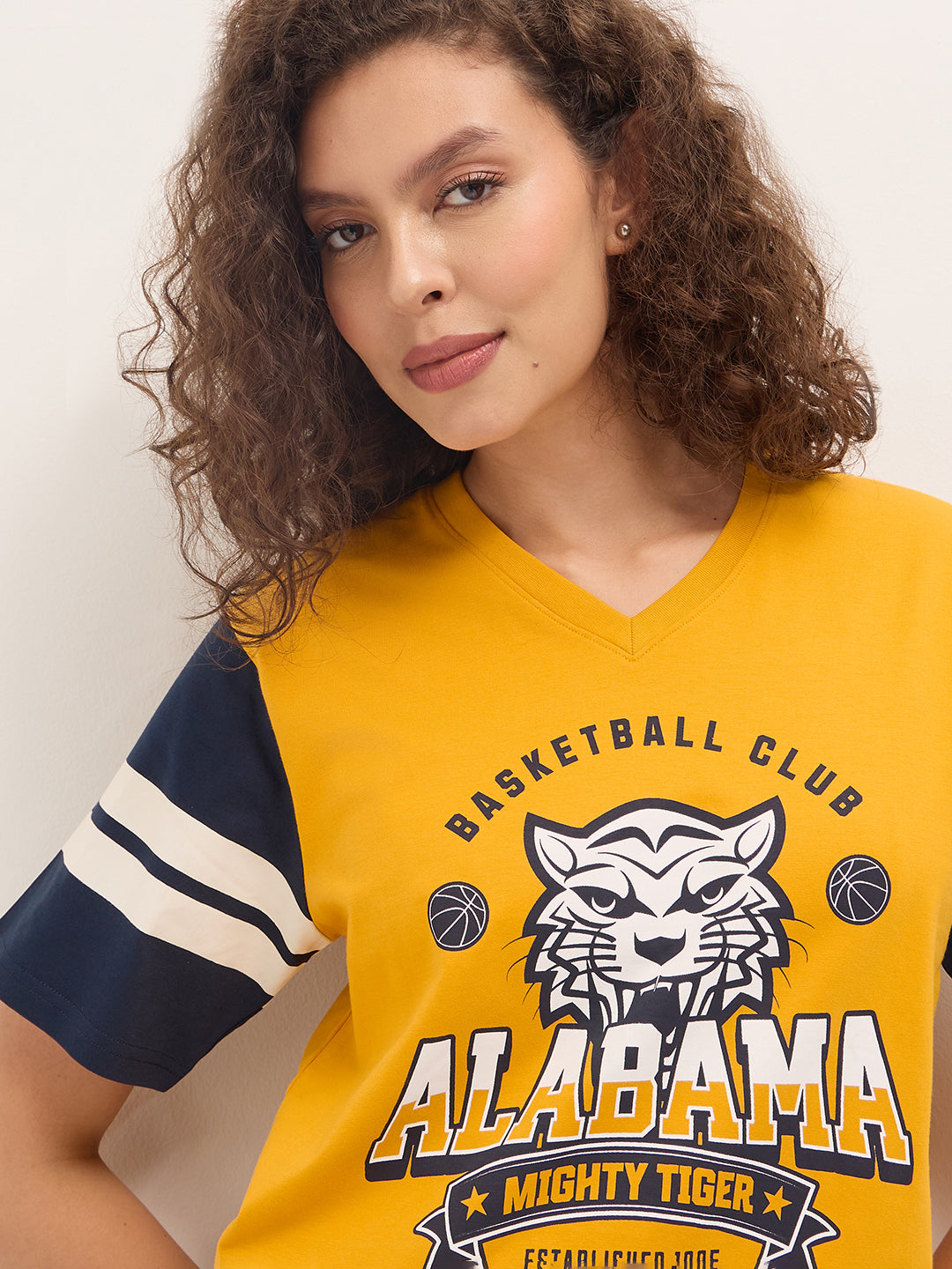 Womens Half Sleeve V-Neck Printed Oversized Fit Tshirts