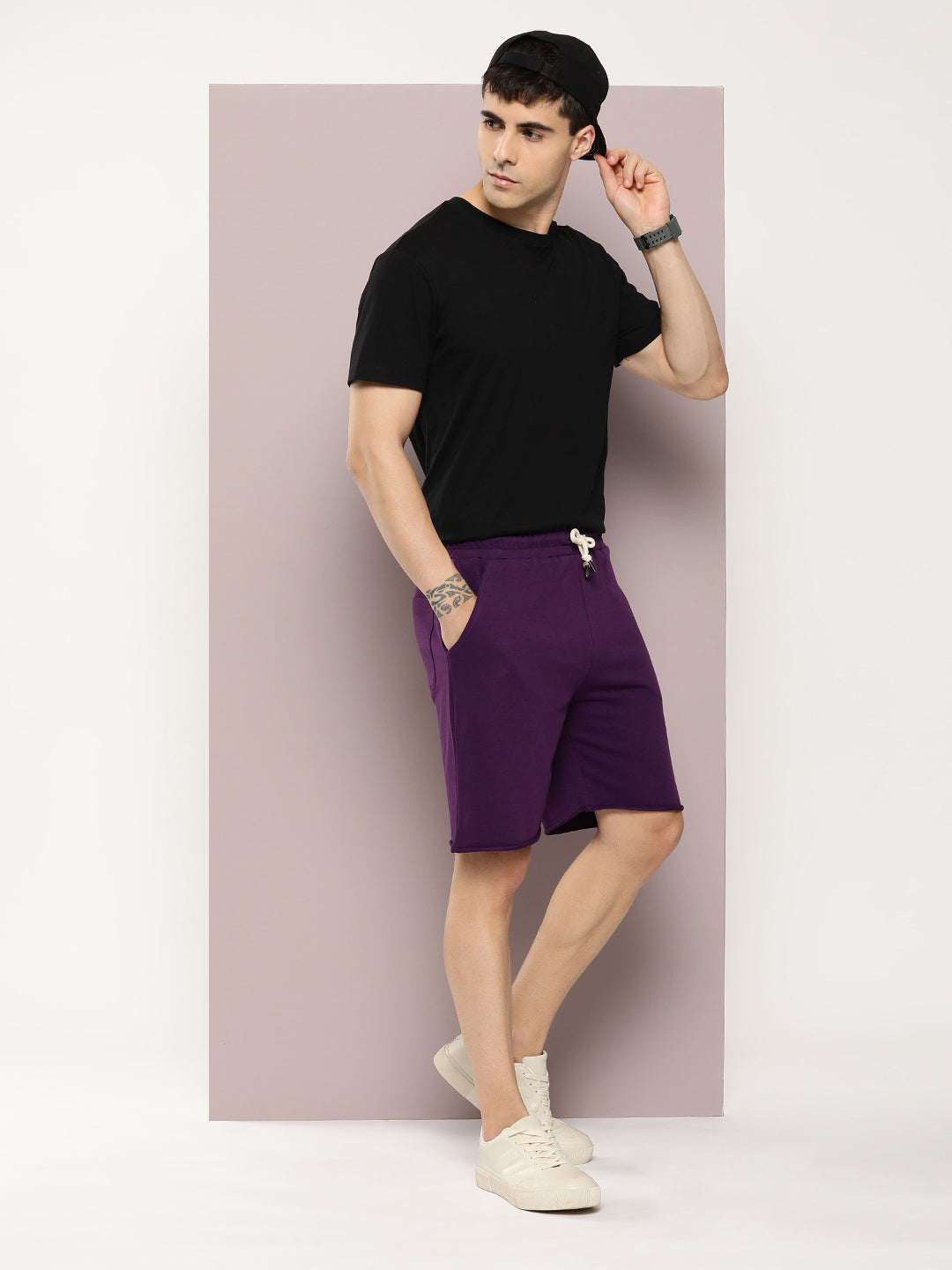 Men Solid Regular Fit Shorts