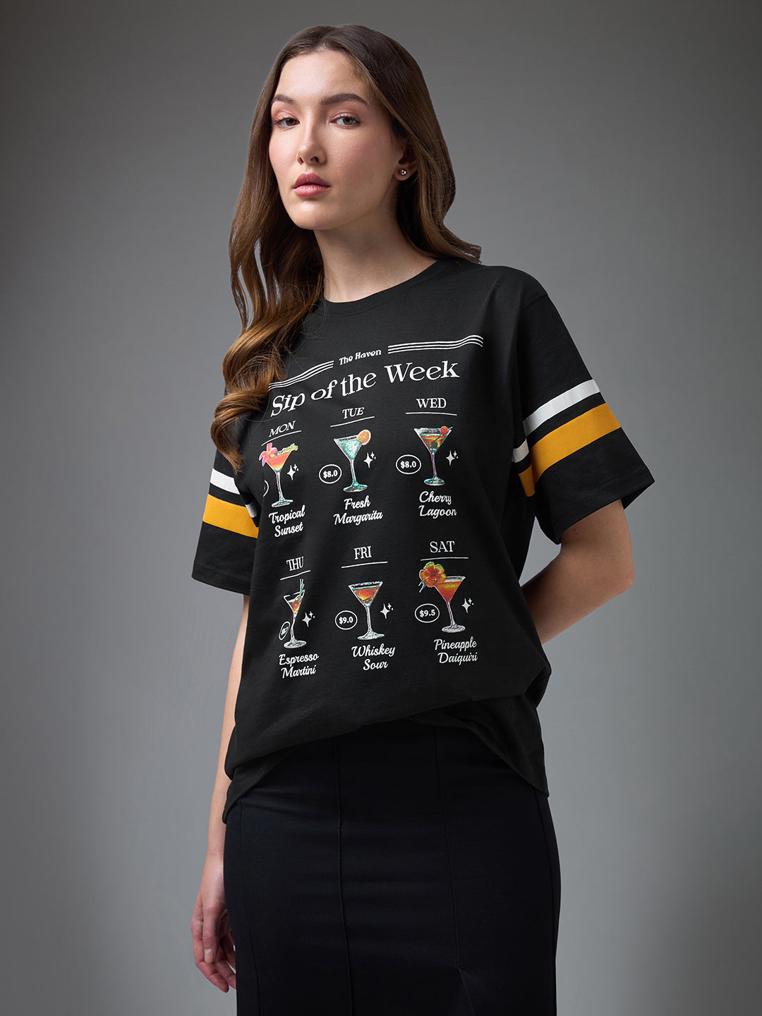 Womens Printed Round Neck Oversized Fit Tshirt
