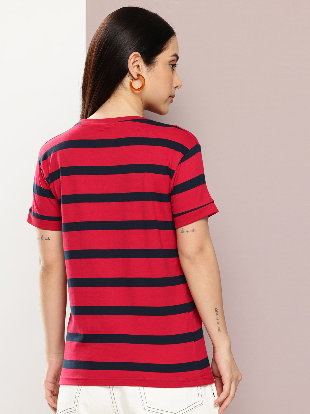 Womens Half Sleeve Round Neck All-Over Striped Regular Fit Tshirts