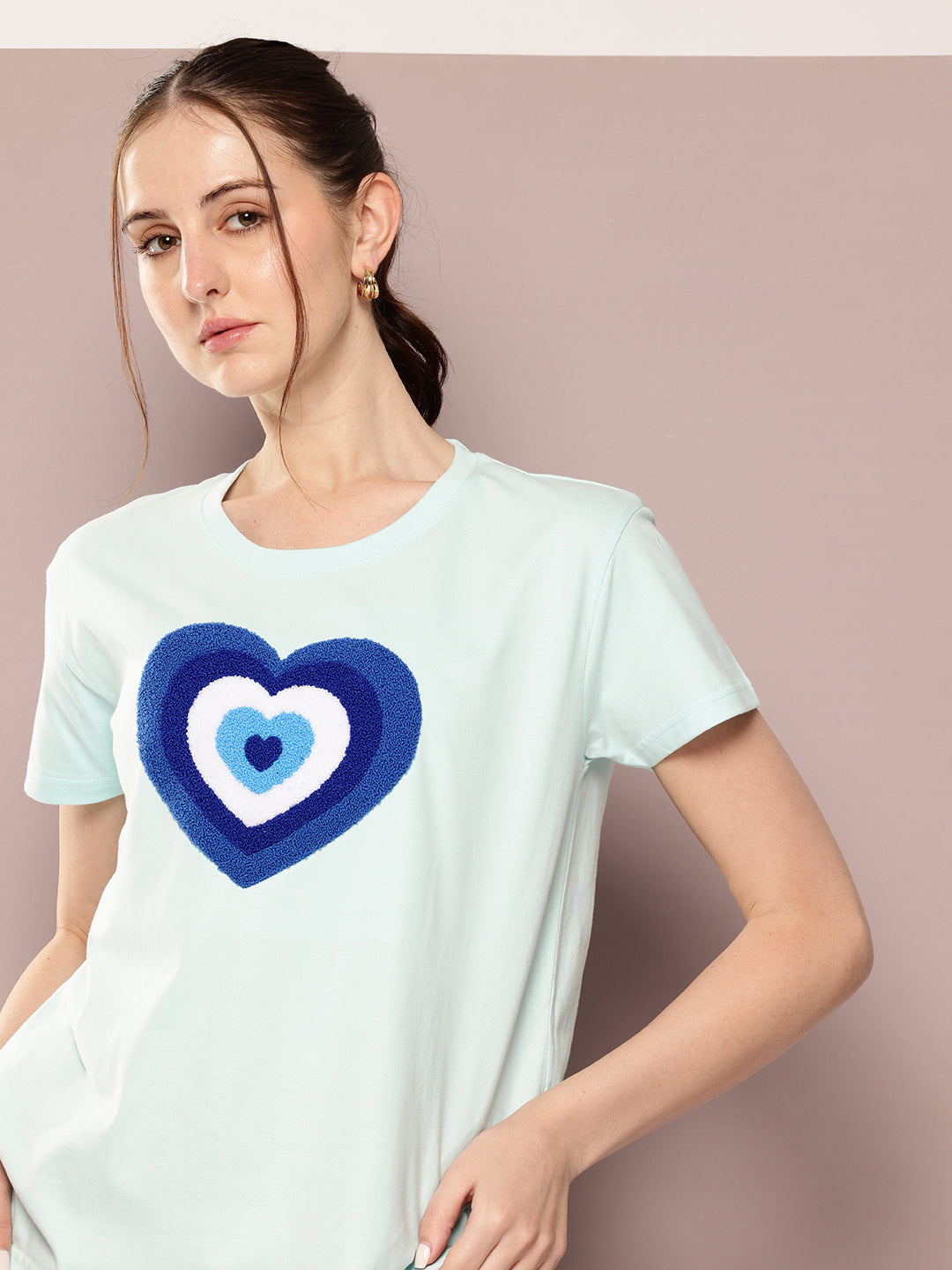 Womens Short Sleeve Embroidery Boxy Regular Fit Tshirt