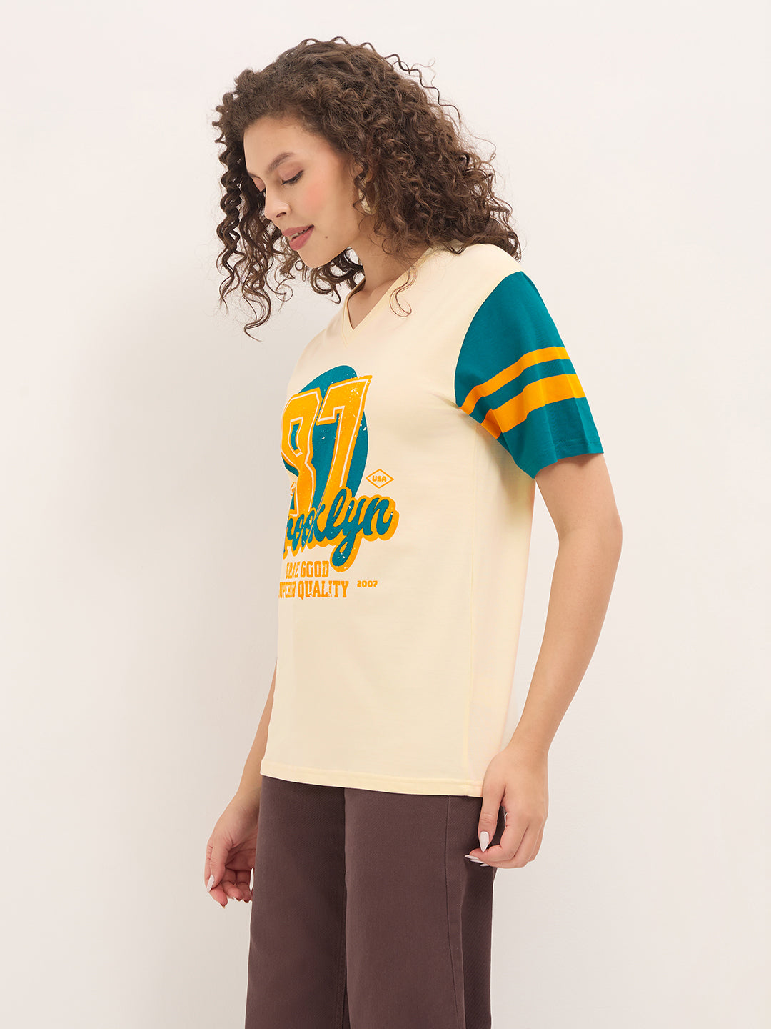 Womens Half Sleeve V-Neck Printed Oversized Fit Tshirts