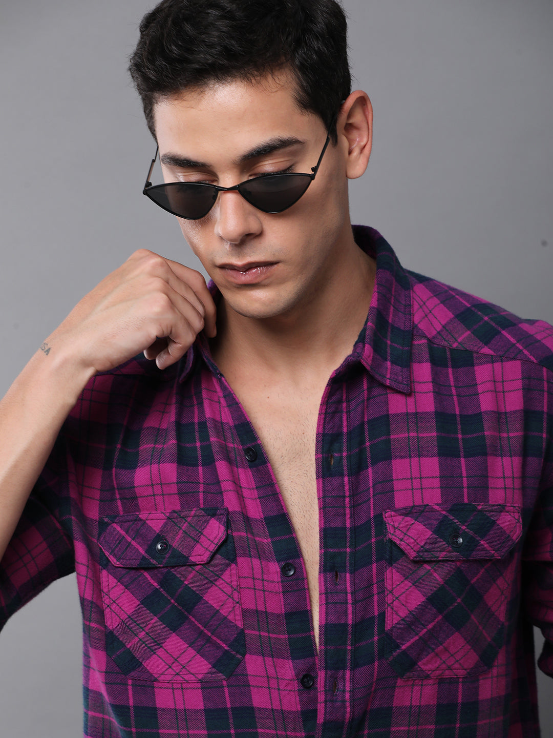 Men Checked Full Sleeve Casual Shirt With Pocket