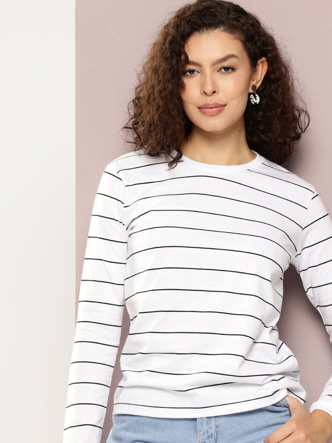 Womens Full Sleeve Round Neck All-Over Striped Regular Fit Tshirts