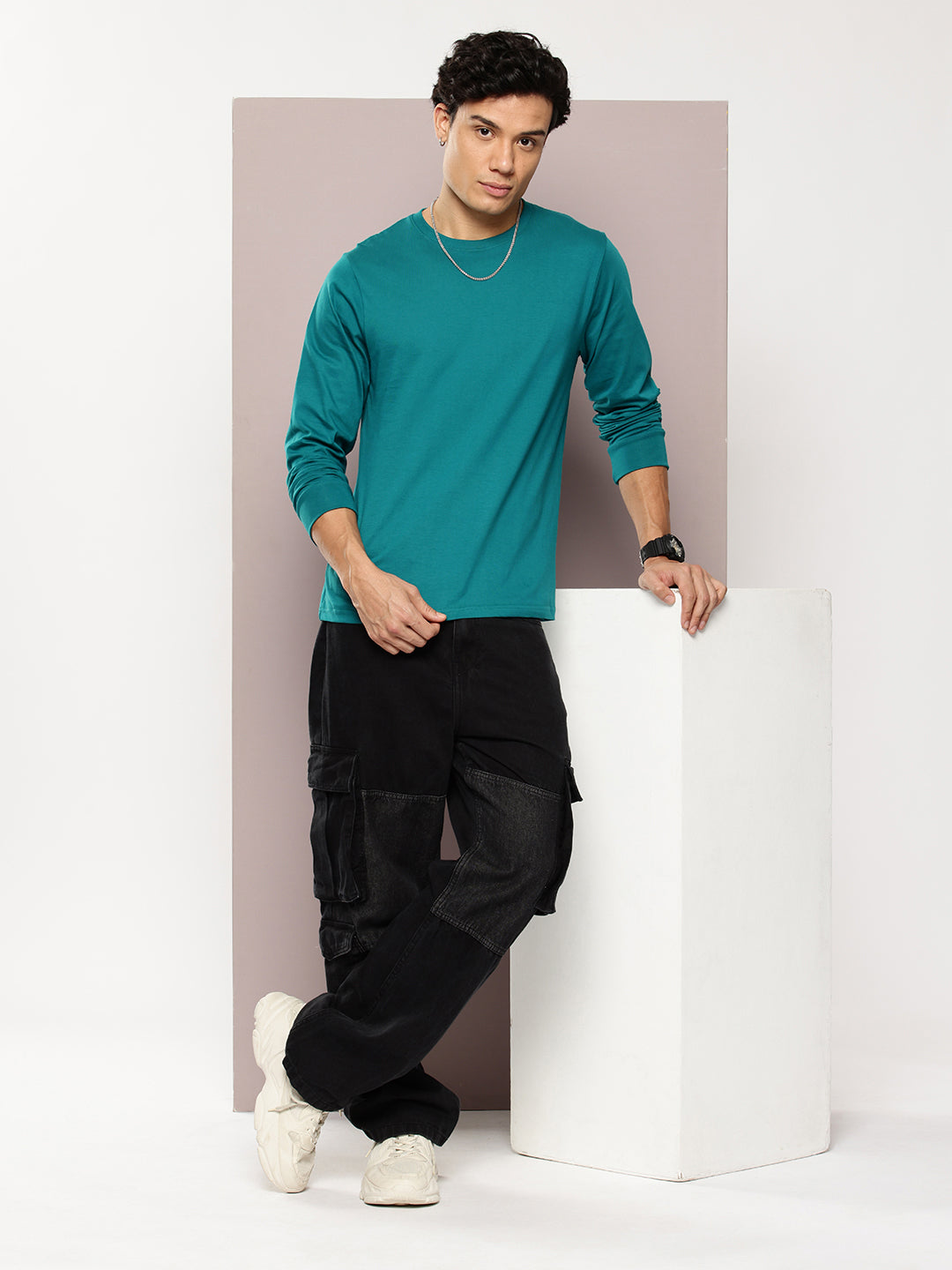 Mens Full Sleeve Round Neck Solid Regular Fit Tshirts
