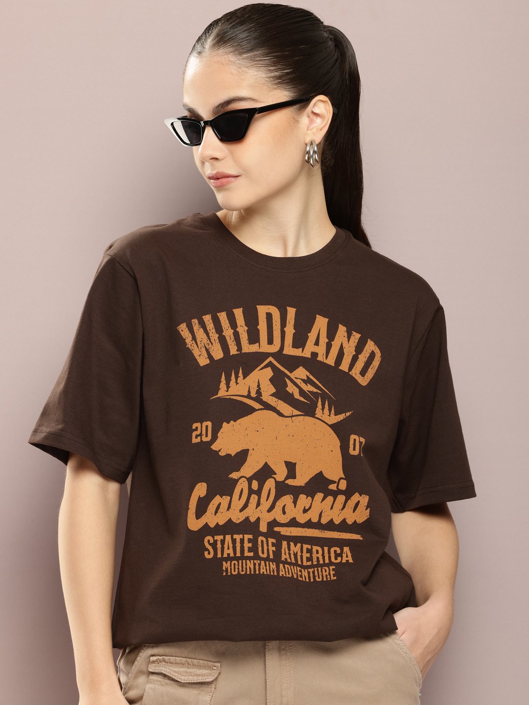 Womens Short Sleeve Round Neck Oversized Fit T-Shirt
