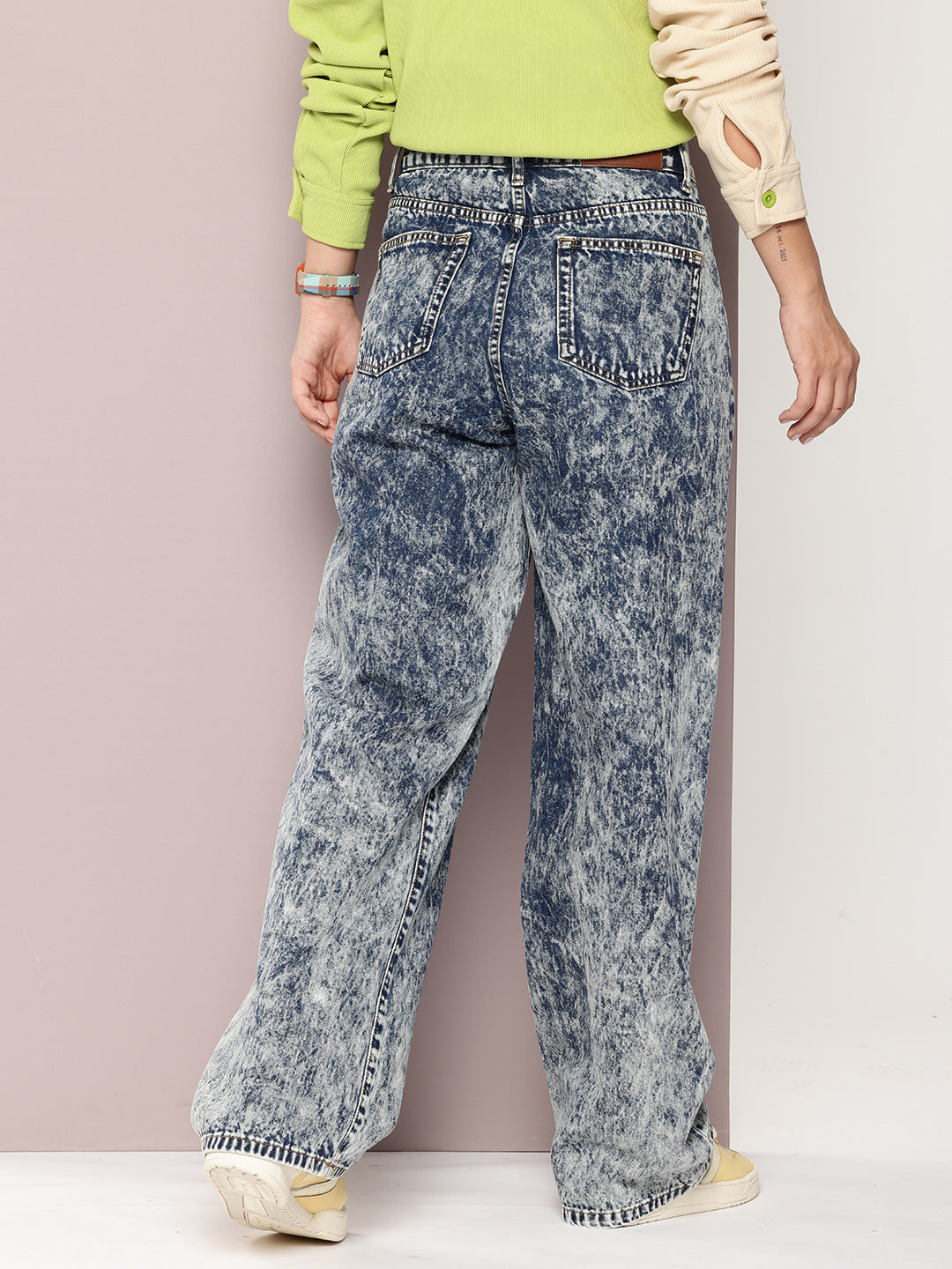 Women Extra Baggy Style Jeans