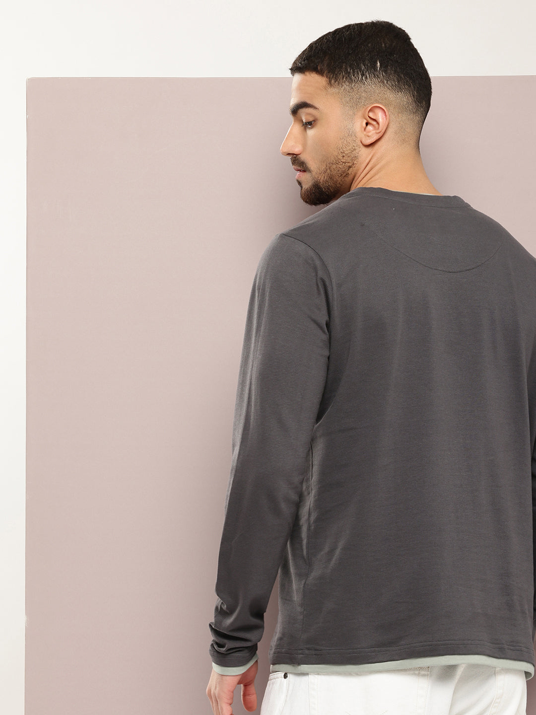 Mens Full Sleeve V-Neck Solid Regular Fit Tshirts